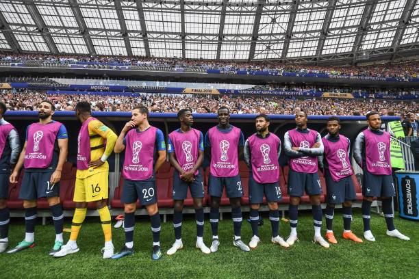 际行动回应 际行动回应