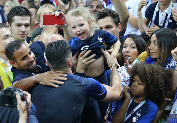 板争夺方面 板争夺方面