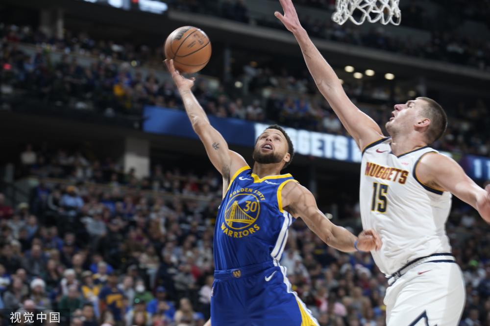 官方：拜仁签下利物浦边锋迪亚斯；据悉转会费总价7500万欧.